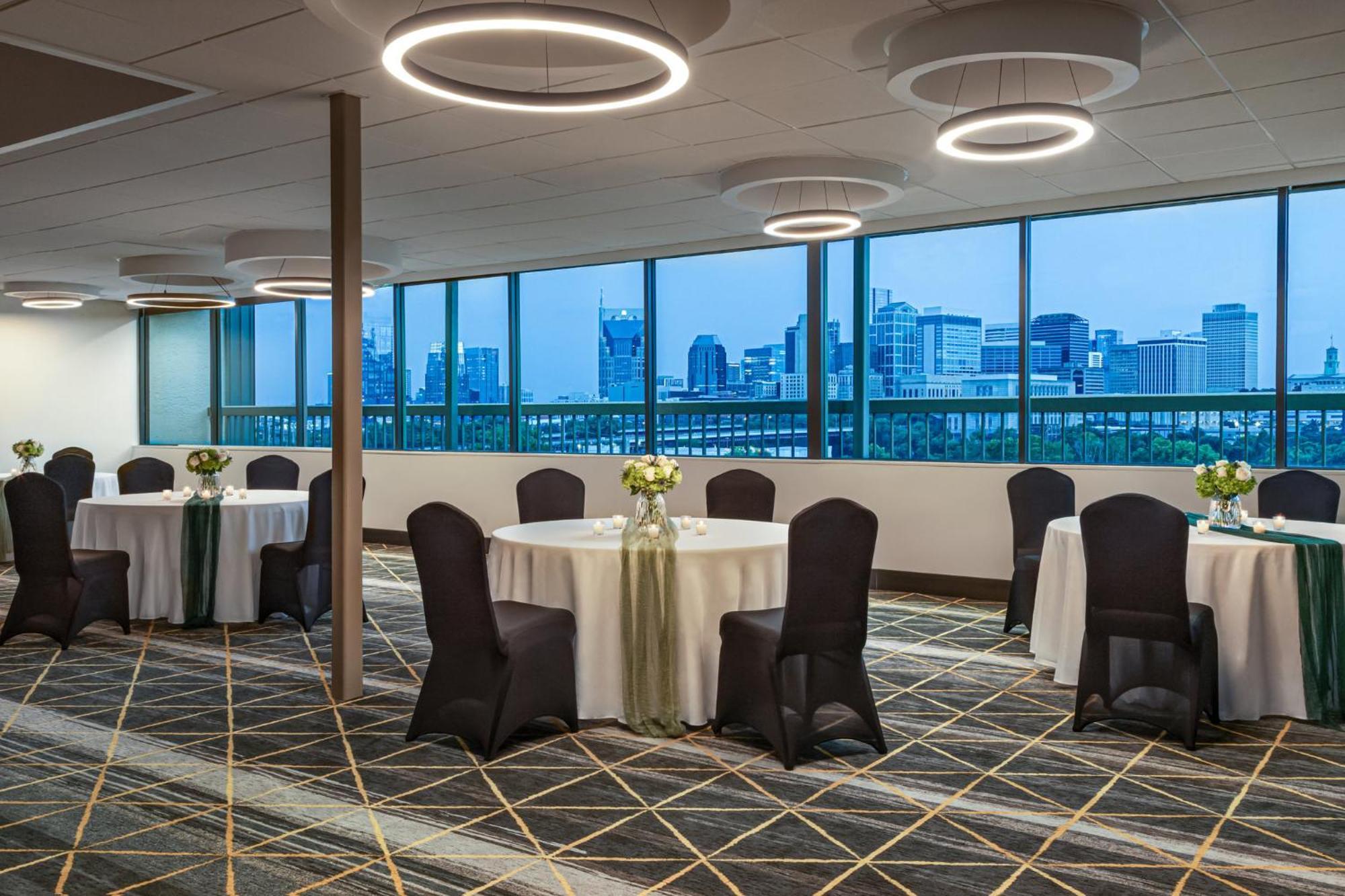 Holiday Inn Nashville Downtown - Stadium By Ihg Екстер'єр фото